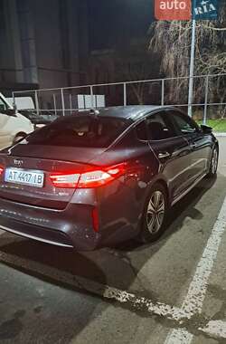 Седан Kia Optima 2016 в Ивано-Франковске