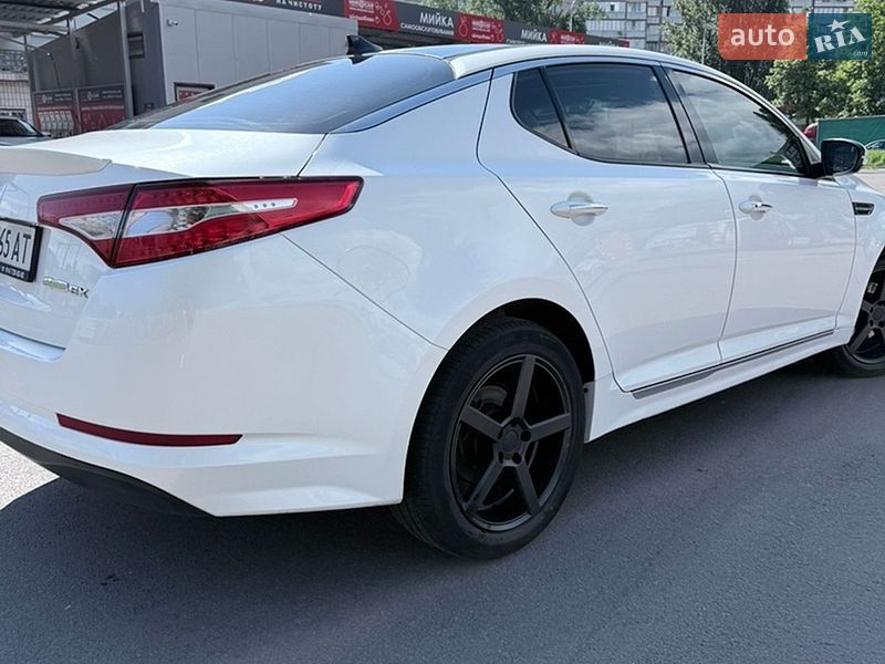 Седан Kia Optima 2013 в Києві