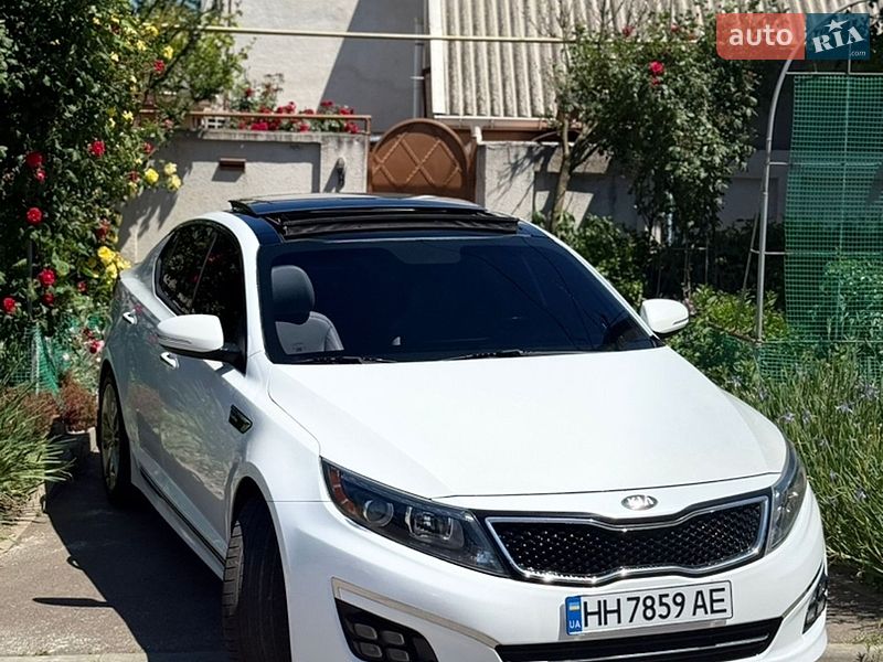 Седан Kia Optima 2015 в Одессе
