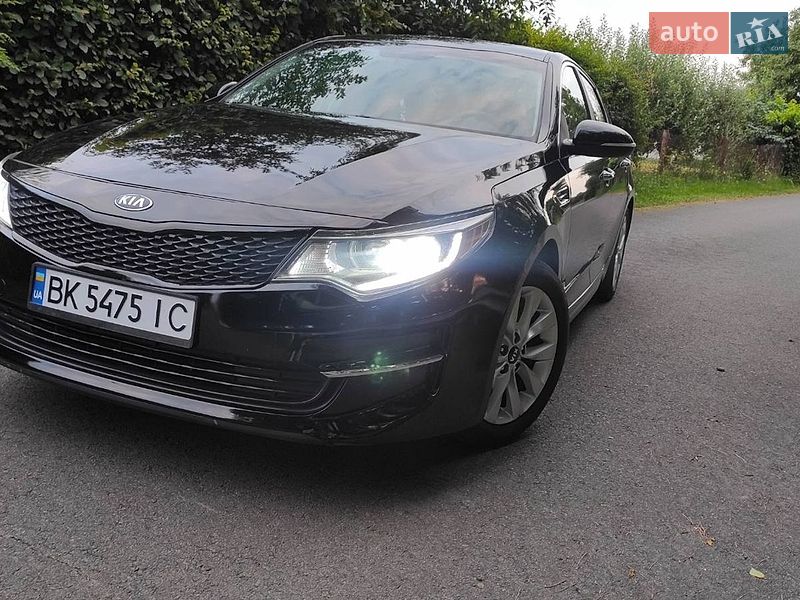 Седан Kia Optima 2016 в Ровно