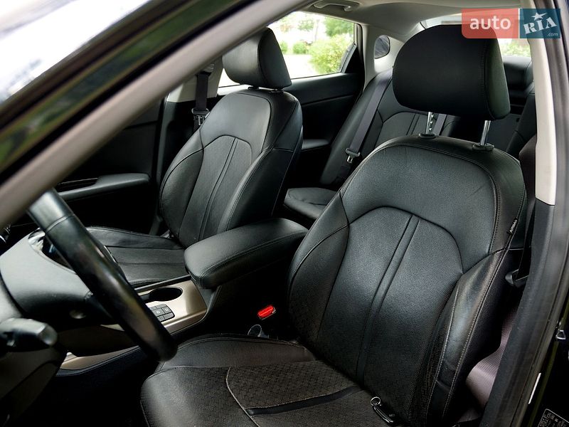 Седан Kia Optima 2019 в Ивано-Франковске