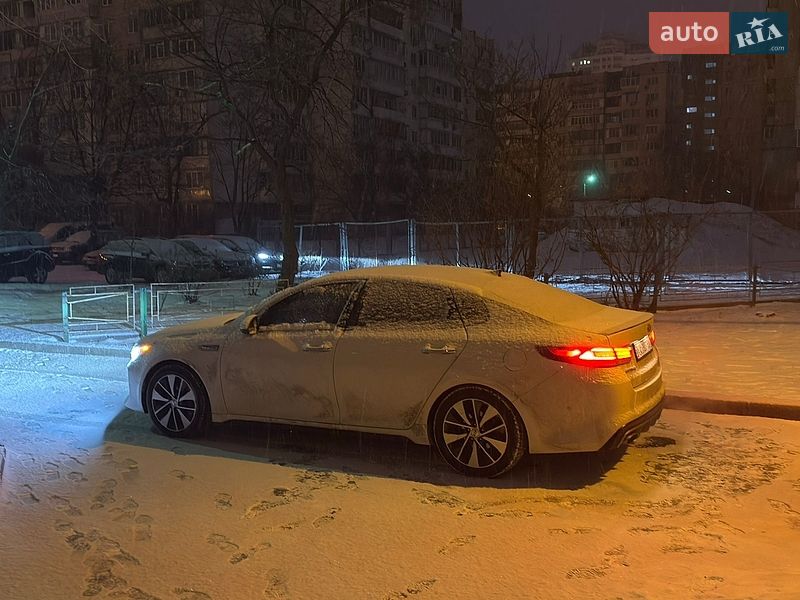 Седан Kia Optima 2016 в Києві фото 68 Седан Kia Optima 2016 в Києві