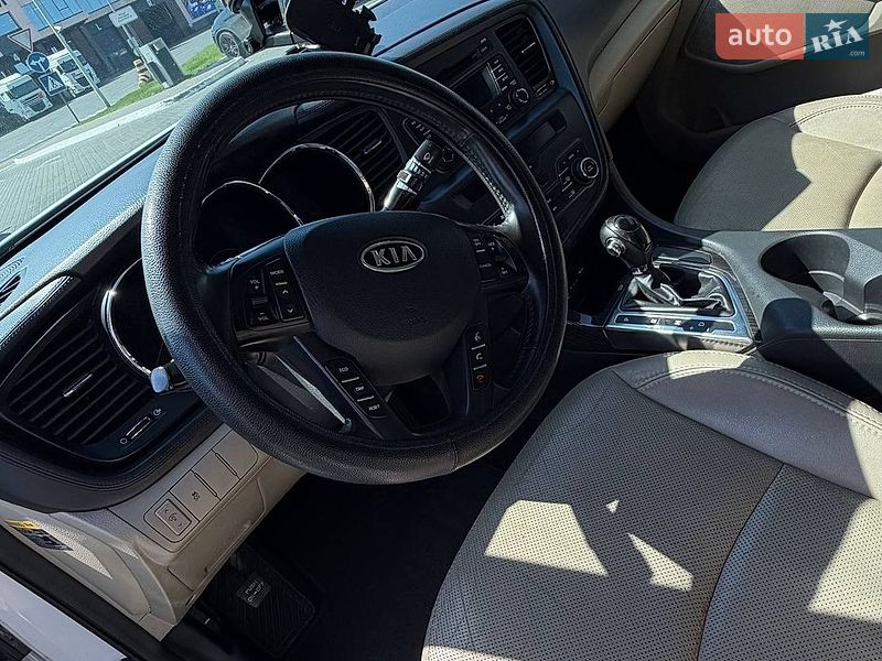 Седан Kia Optima 2012 в Одесі