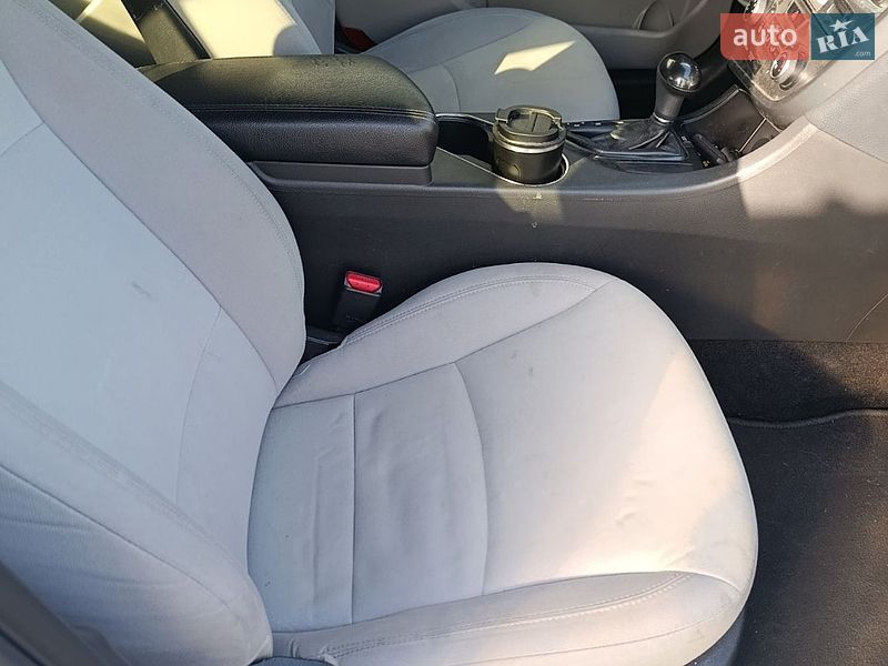 Седан Kia Optima 2015 в Киеве