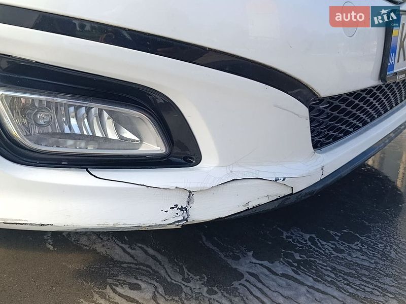 Седан Kia Optima 2015 в Киеве