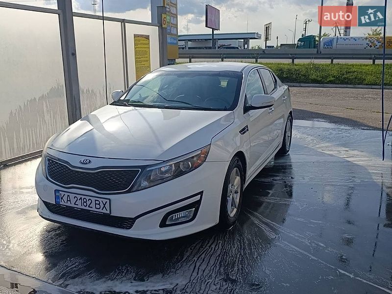 Седан Kia Optima 2015 в Киеве