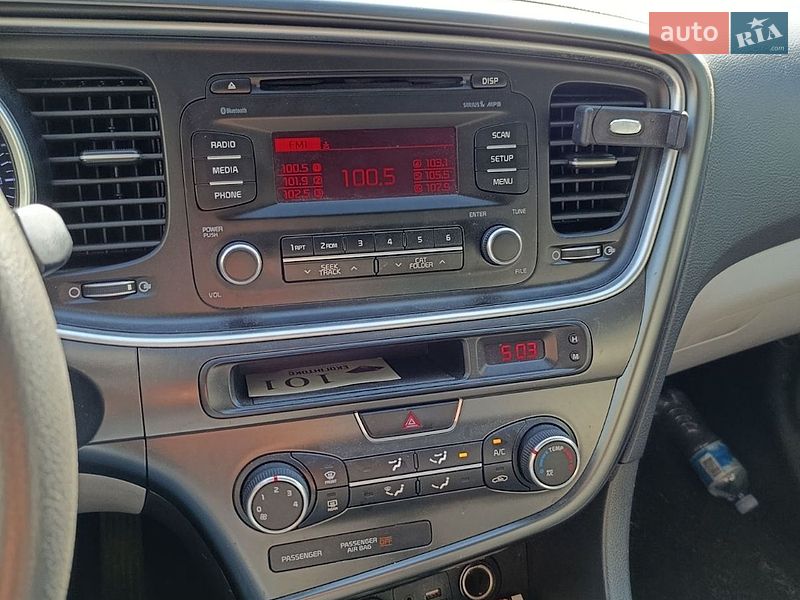 Седан Kia Optima 2015 в Киеве