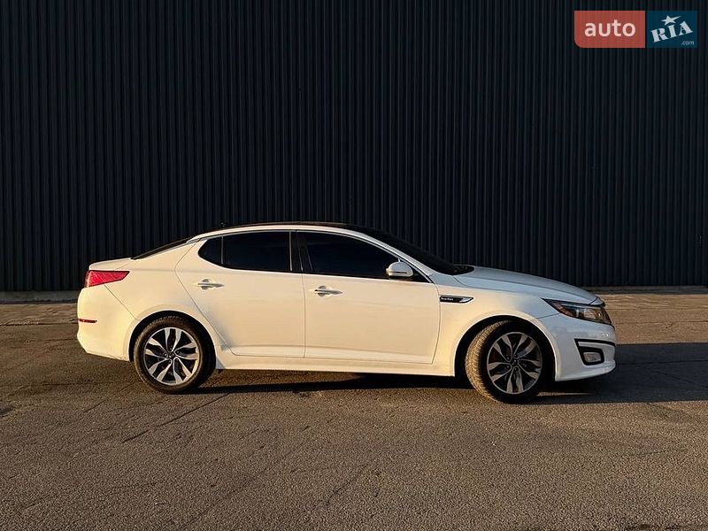 Седан Kia Optima 2013 в Харкові
