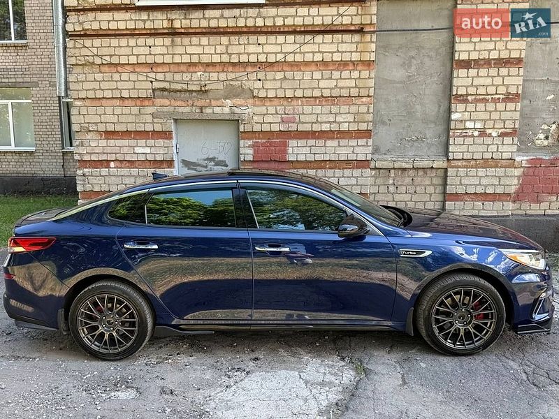 Седан Kia Optima 2019 в Дніпрі