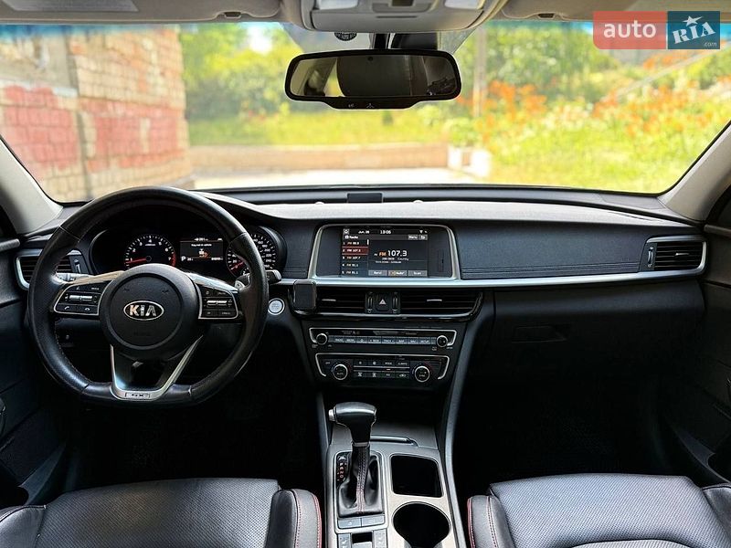 Седан Kia Optima 2019 в Дніпрі