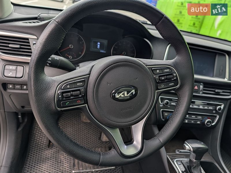 Седан Kia Optima 2016 в Івано-Франківську