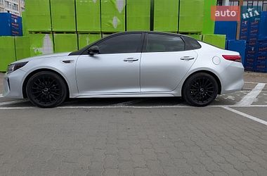 Седан Kia Optima 2016 в Івано-Франківську