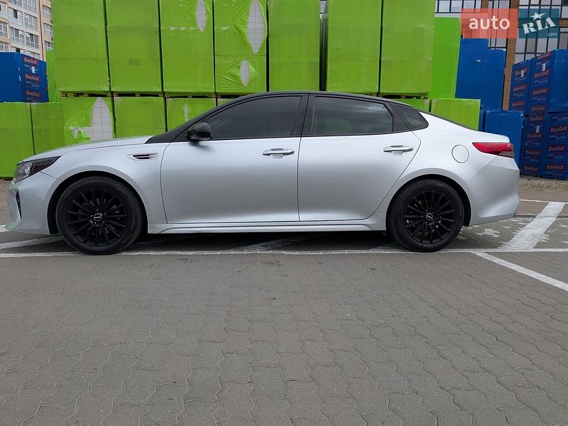 Седан Kia Optima 2016 в Івано-Франківську