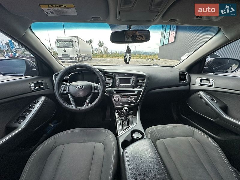 Седан Kia Optima 2012 в Харькове