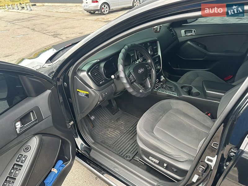 Седан Kia Optima 2012 в Харькове