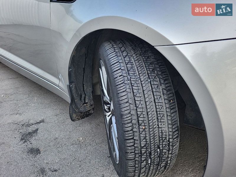 Седан Kia Optima 2013 в Богуславе