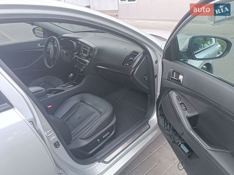 Седан Kia Optima 2012 в Киеве