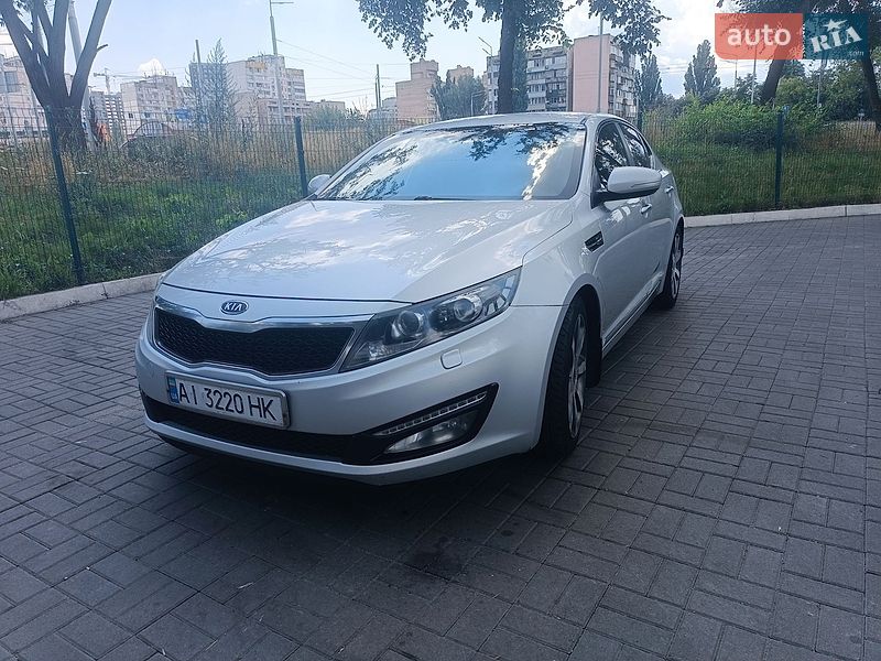 Седан Kia Optima 2012 в Киеве