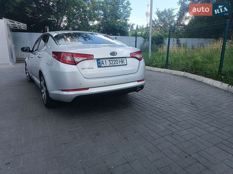 Седан Kia Optima 2012 в Киеве
