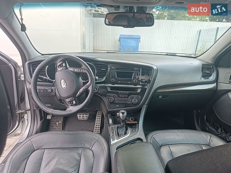 Седан Kia Optima 2012 в Киеве