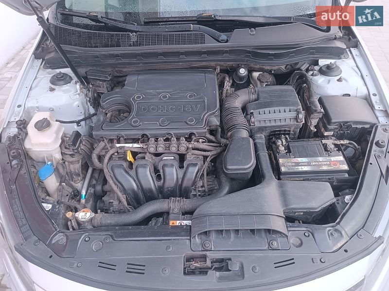 Седан Kia Optima 2012 в Киеве
