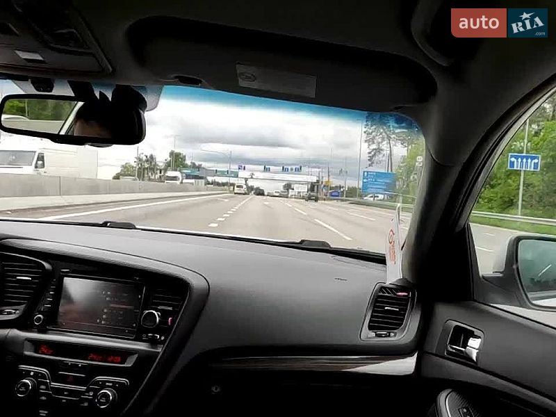 Седан Kia Optima 2012 в Киеве