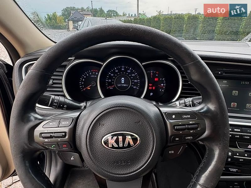 Седан Kia Optima 2015 в Жовкві