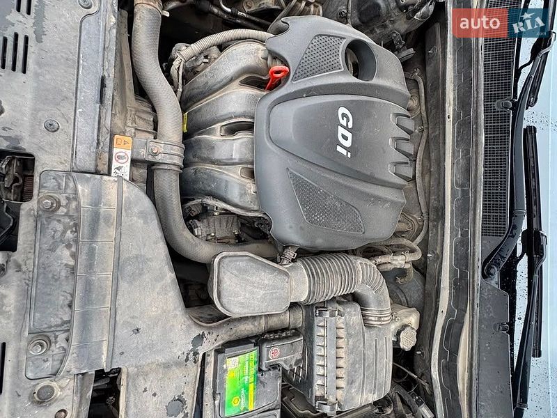 Седан Kia Optima 2015 в Жовкві