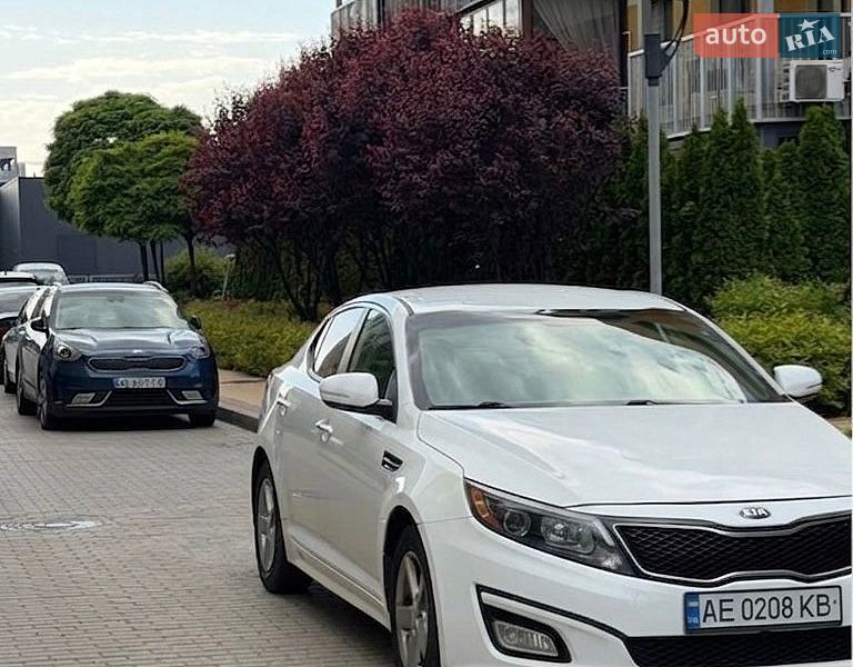 Седан Kia Optima 2014 в Киеве