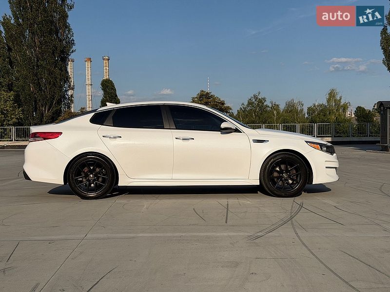 Седан Kia Optima 2018 в Києві