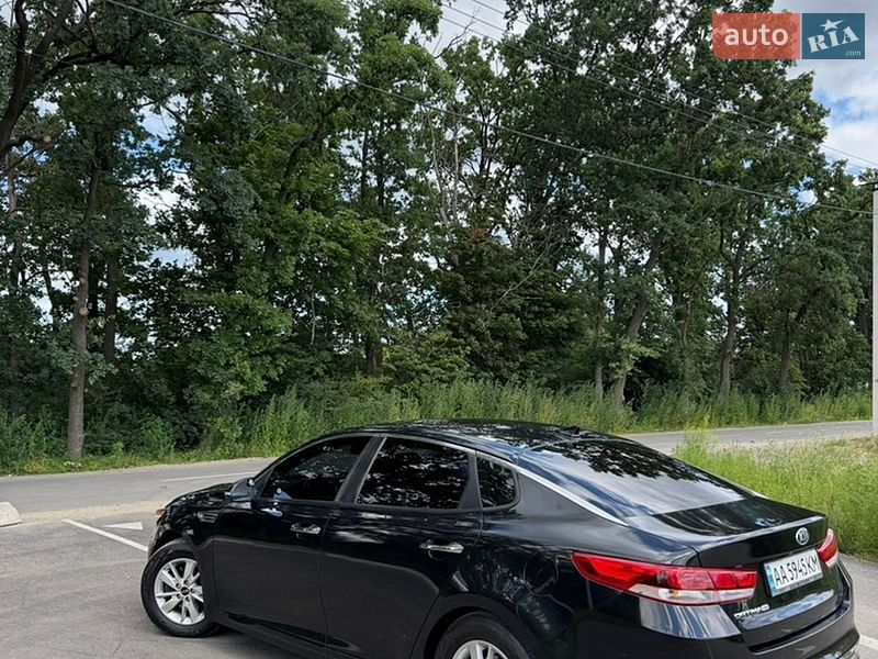 Седан Kia Optima 2016 в Києві