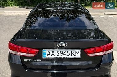 Седан Kia Optima 2016 в Києві