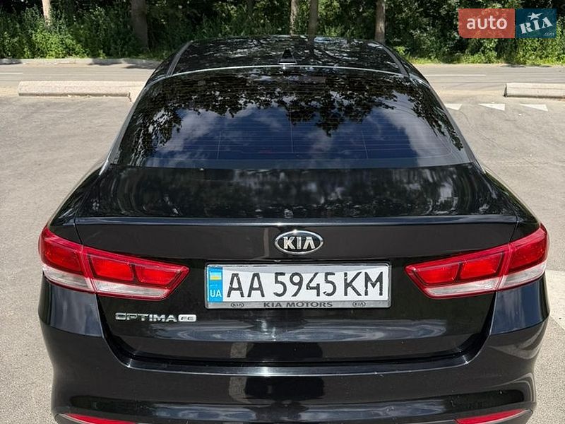 Седан Kia Optima 2016 в Києві