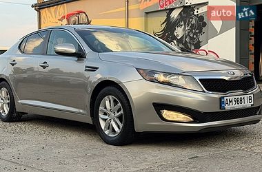 Седан Kia Optima 2012 в Житомире