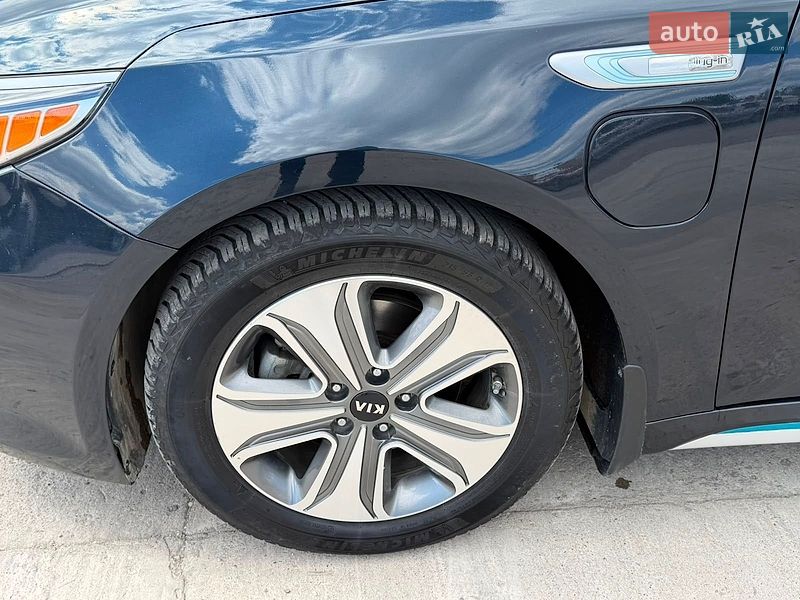 Седан Kia Optima 2018 в Нижній Апші