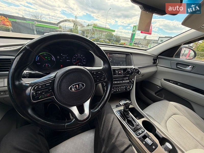 Седан Kia Optima 2018 в Нижній Апші