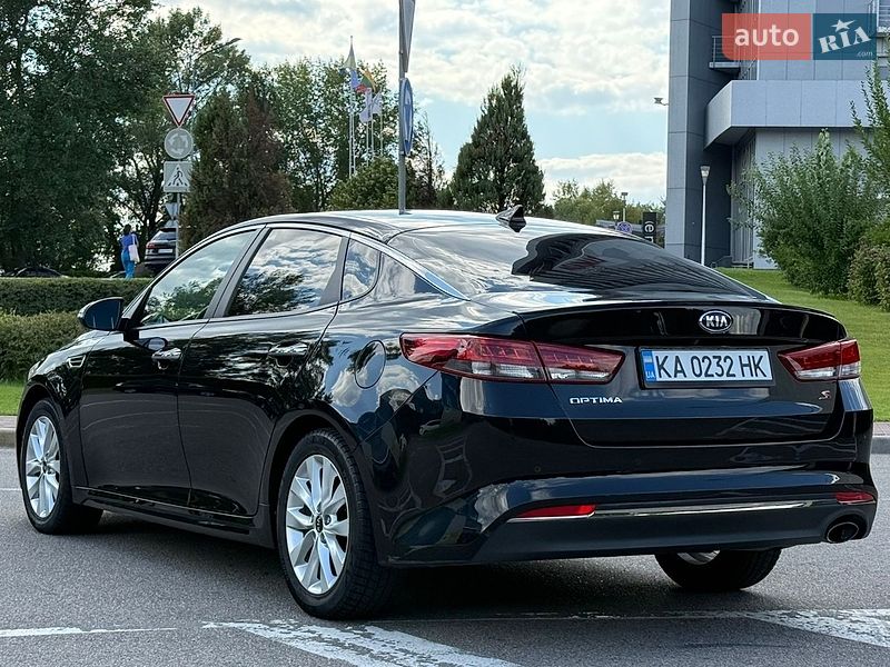 Седан Kia Optima 2017 в Києві