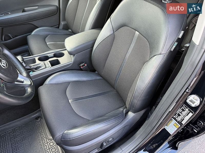 Седан Kia Optima 2017 в Києві