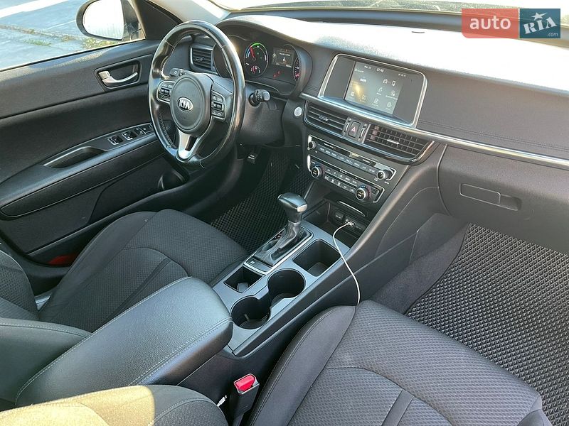 Седан Kia Optima 2017 в Одессе
