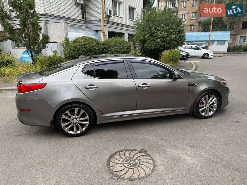Седан Kia Optima 2014 в Києві