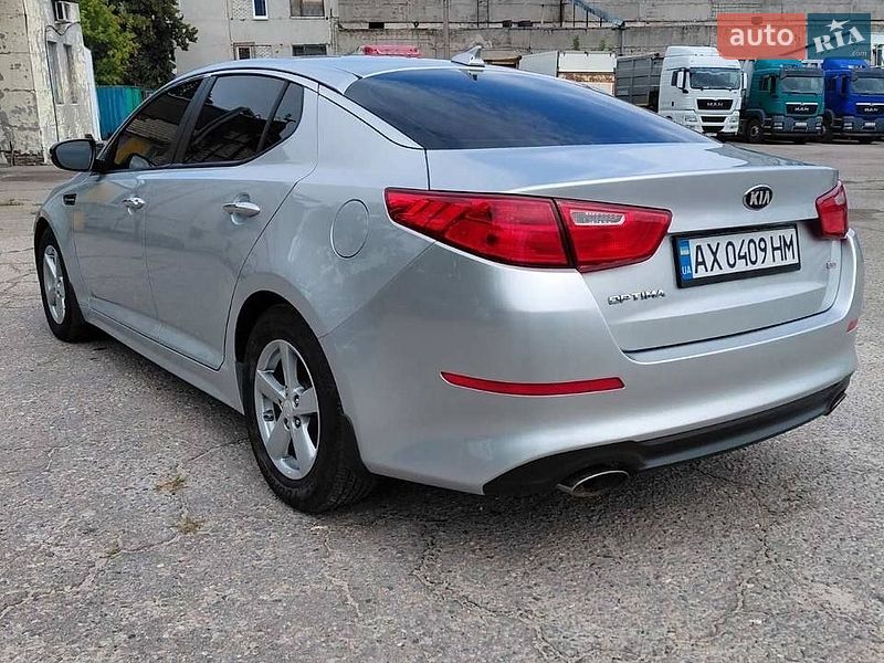 Седан Kia Optima 2015 в Харькове