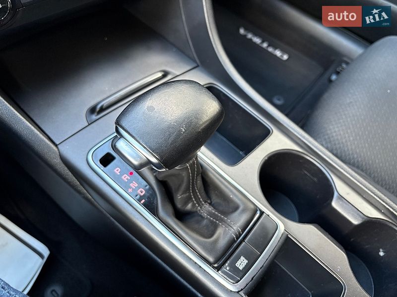 Седан Kia Optima 2016 в Киеве
