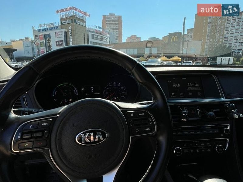 Седан Kia Optima 2016 в Киеве