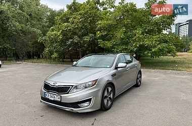 Седан Kia Optima 2013 в Киеве