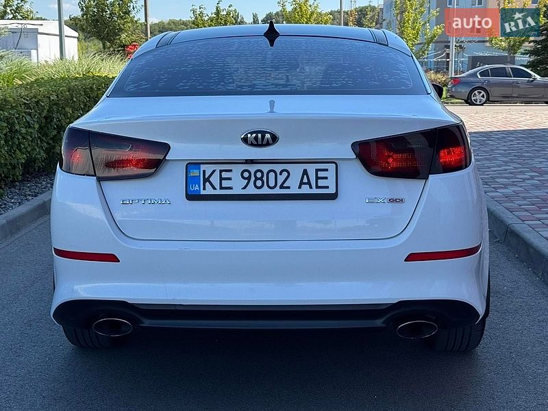 Седан Kia Optima 2015 в Дніпрі