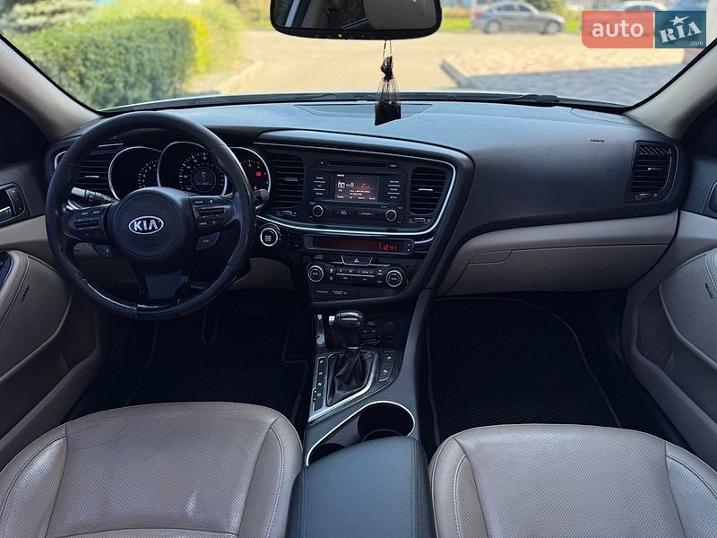 Седан Kia Optima 2015 в Дніпрі