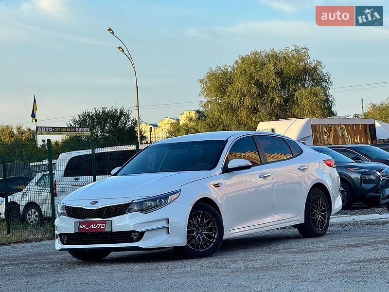 Седан Kia Optima 2017 в Києві