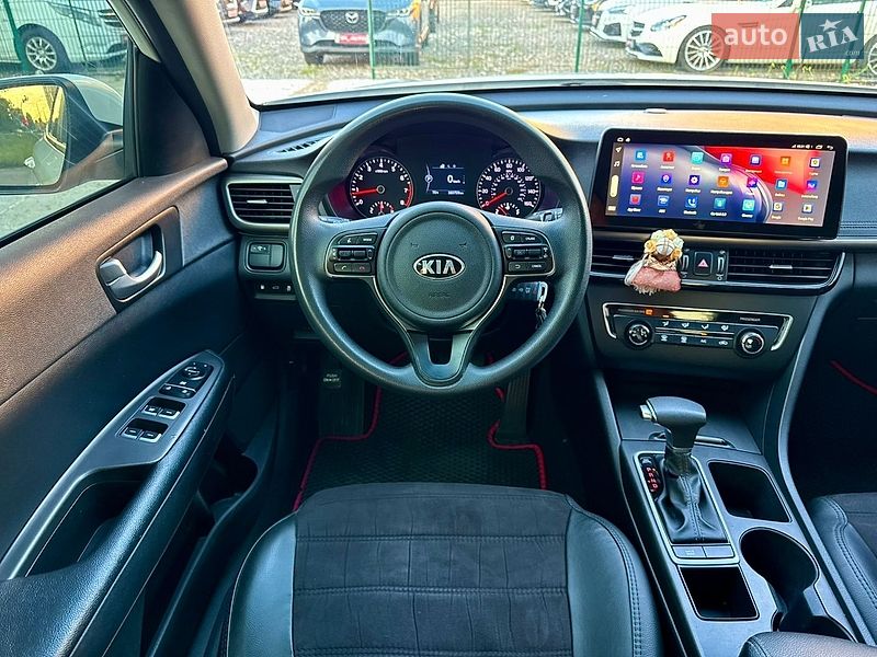 Седан Kia Optima 2017 в Києві