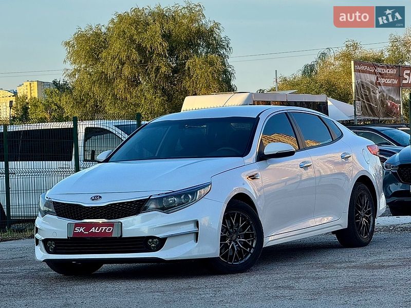 Седан Kia Optima 2017 в Києві
