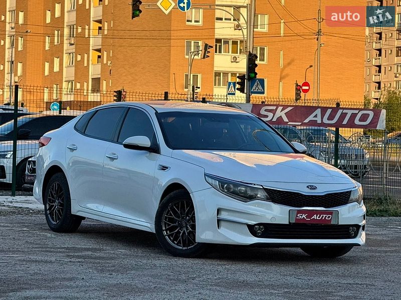 Седан Kia Optima 2017 в Києві